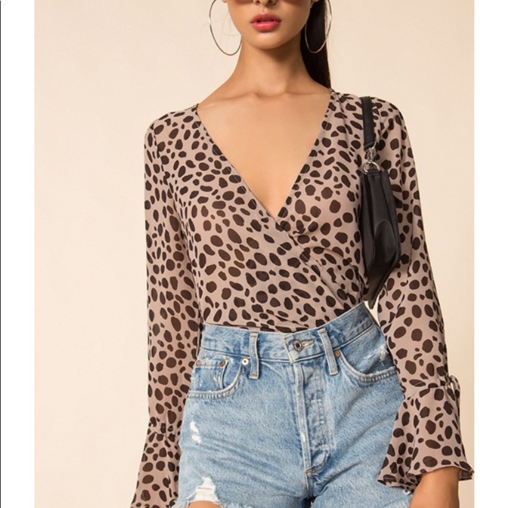 superdown Taupe and Black Printed Wrap Blouse